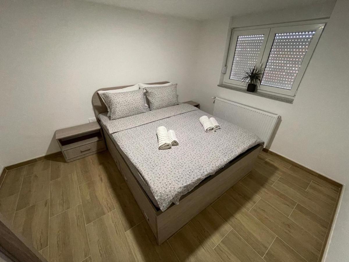 Apartman Ambijent Аранделовац Экстерьер фото