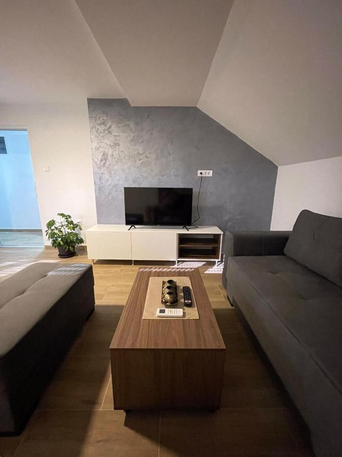 Apartman Ambijent Аранделовац Экстерьер фото